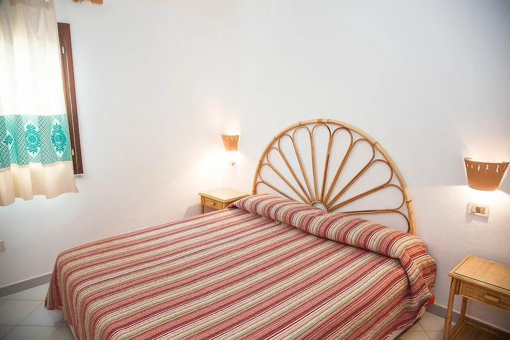 A.I.R. Isola Rossa Borgo Di Mare Aparthotel 2*,  Olaszország