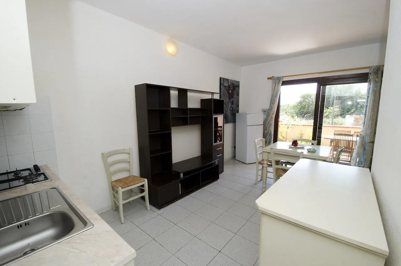 A.I.R. Isola Rossa Borgo Di Mare Aparthotel 2*,  Italien